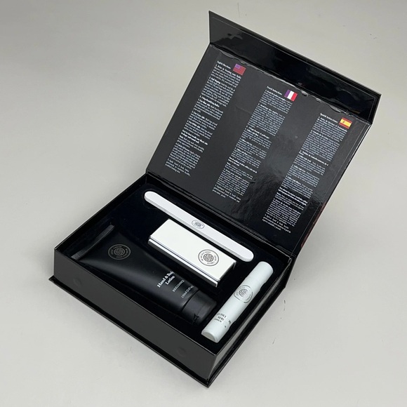 Forever Flawless Brilliance Nail Care Kit - NEW Factory Sealed - Picture 2 of 6